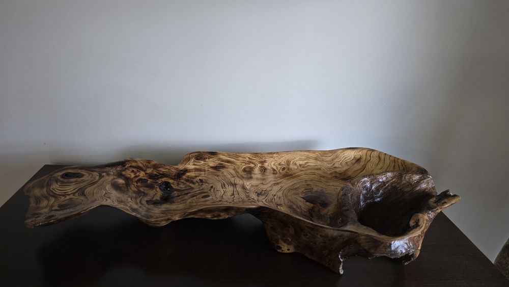 Fruteira peça única em madeira maciça