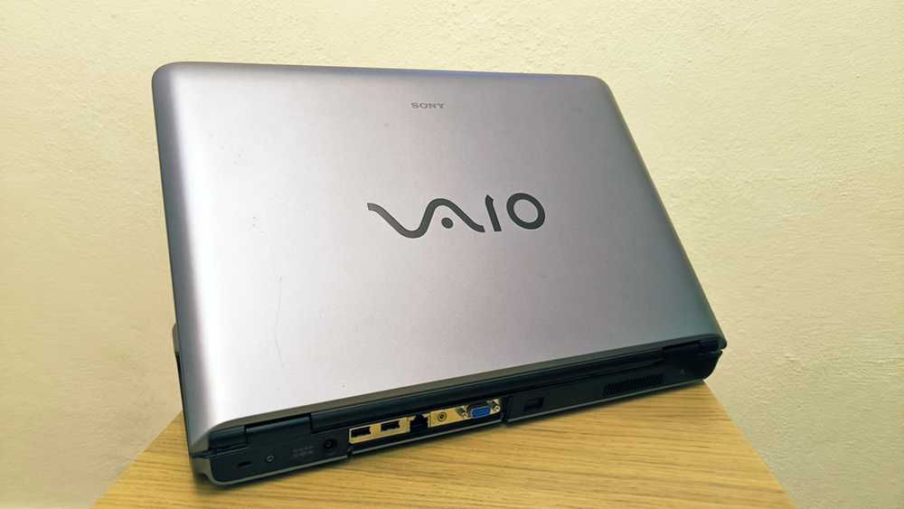 Porttátil Sony Vaio VGN- A397XP ecrã de 17 pulgadas