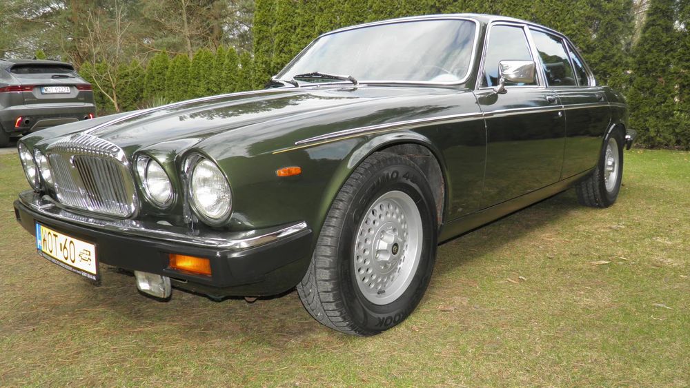 Jaguar XJ Daimler Double Six Vanden Plas Jaguar XJ12 3 Seria najbogatsza wersja