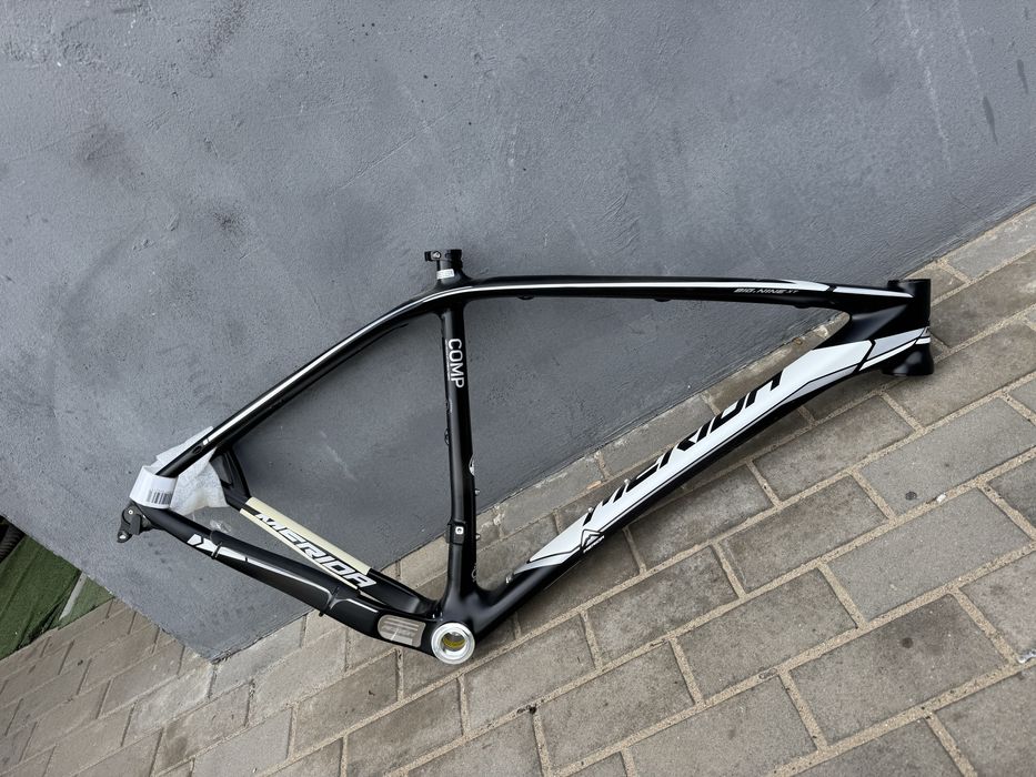 Rama Merida Big Nine XT 29 carbon karbon powystawowa