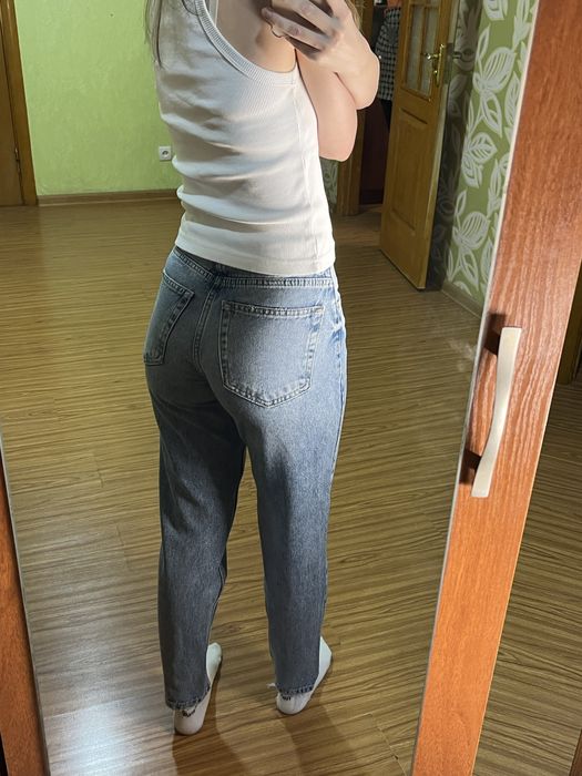 Джинси mom
