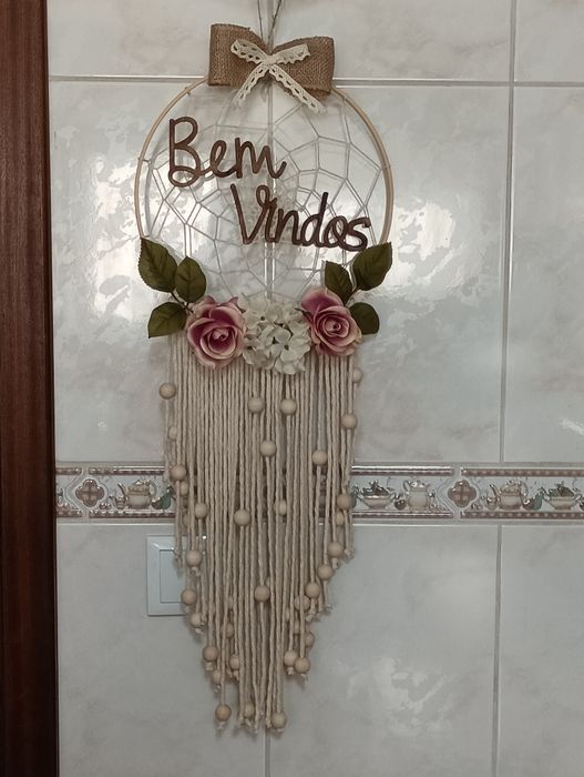 Decoração de parede ou porta em macramé