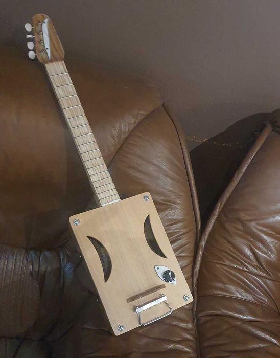 Restauro e Customização de Instrumentos Musicais