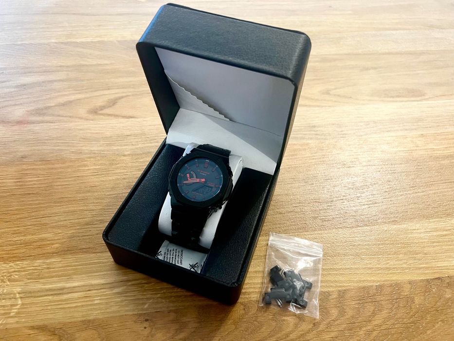 Casio G-SHOCK GA-B2100BNR-1AER G-Shock Red Spirit Series