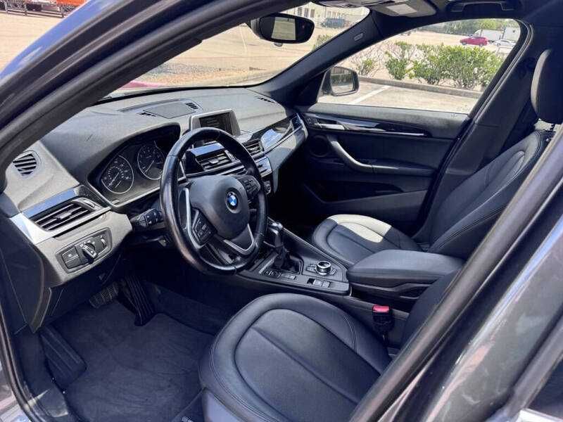 2017 BMW X1  2.0