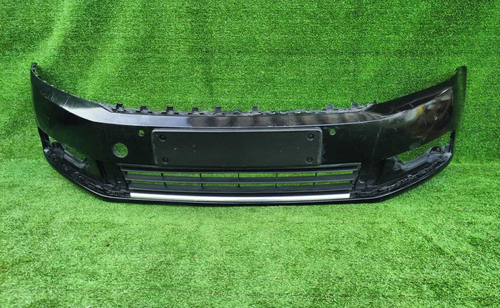 Zderzak przedni Przód Volkswagen PASSAT B7 2010- 3AA807221
