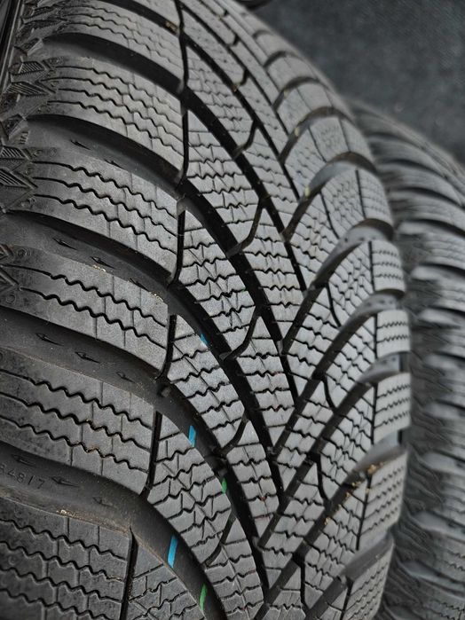 Koła Zimowe VW Touran Caddy T-Roc Octavia Ateca  205/60/16 Semperit  8,5mm 2025r NR 16001