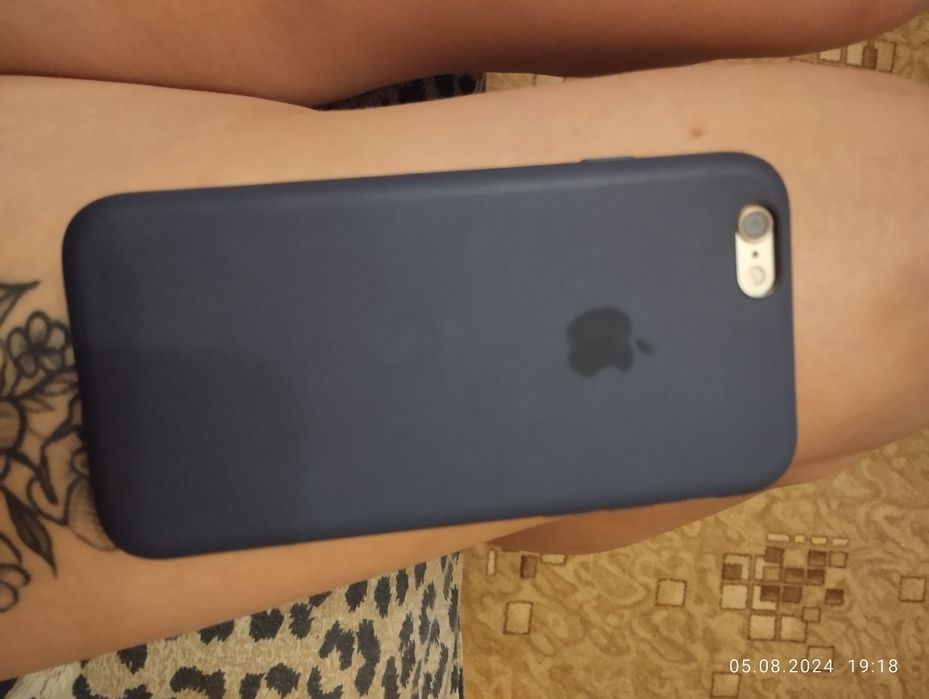 Продам телефон,айфон