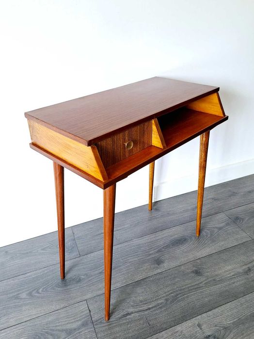 MESA TELEFONE / APOIO VINTAGE ( Anos 60/70). Side Table