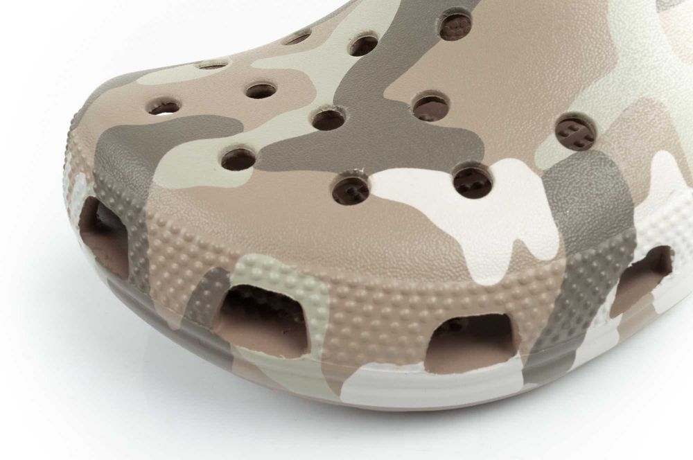 Buty klapki sandały chodaki Crocs Classic Printed Camo Clog r. 36-49