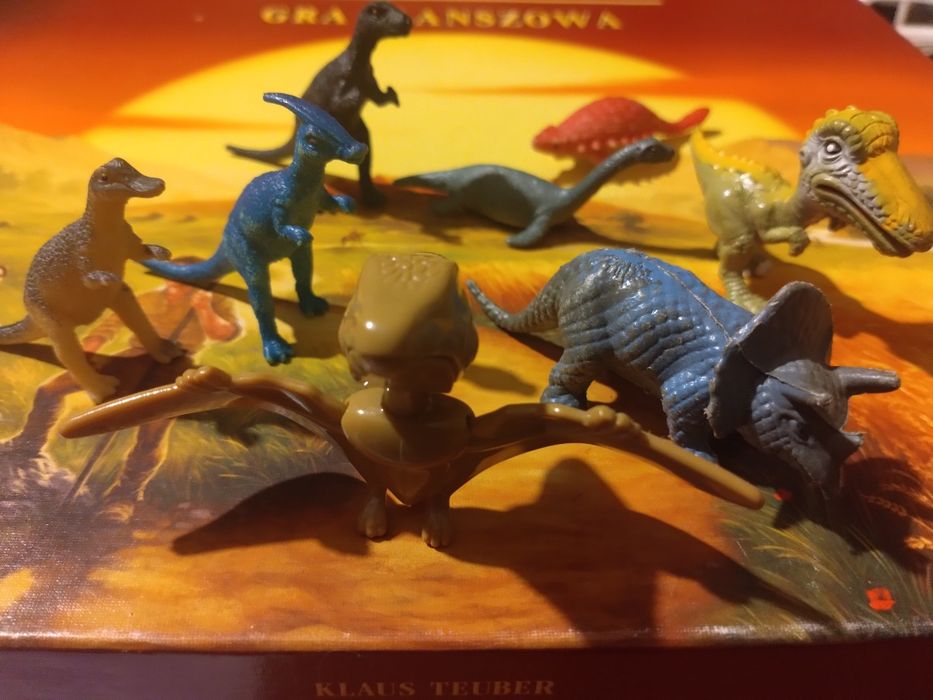 Dinozaury figurki
