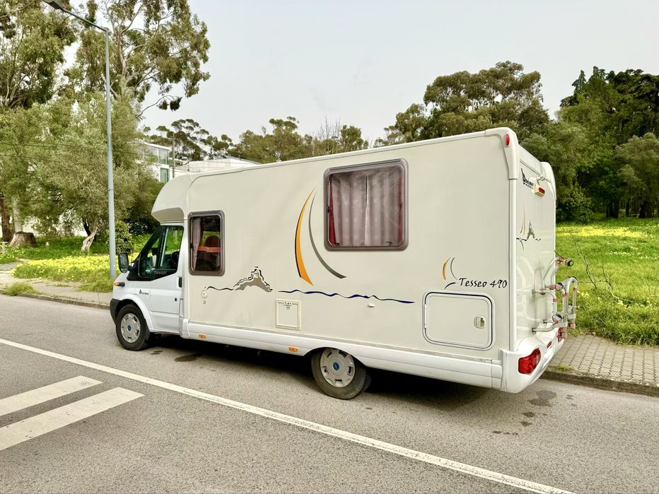 Autocaravana Ford 2009 cama central, 2.2tdci, 6velocidades, ar cond