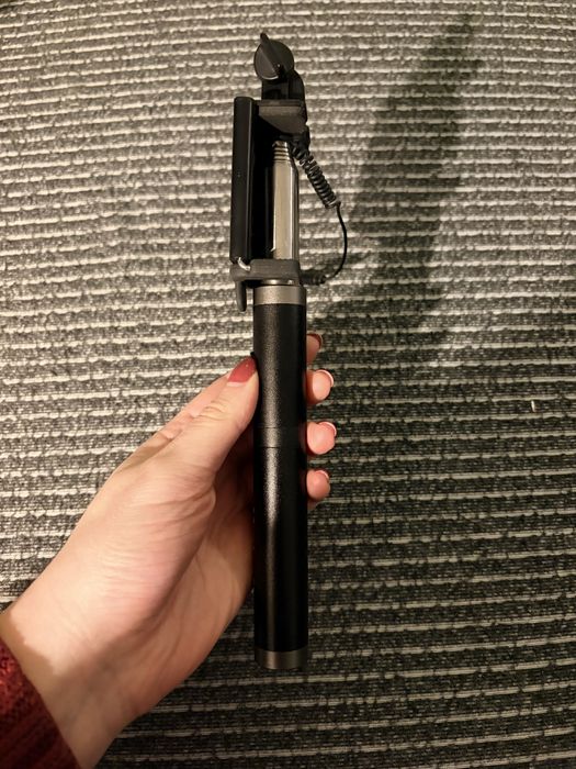 Selfie stick z funkcją power bank!
