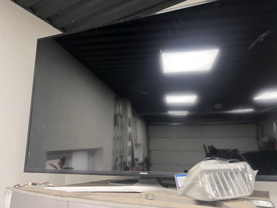 Телевізор самсунг ue55ku6099uxzg