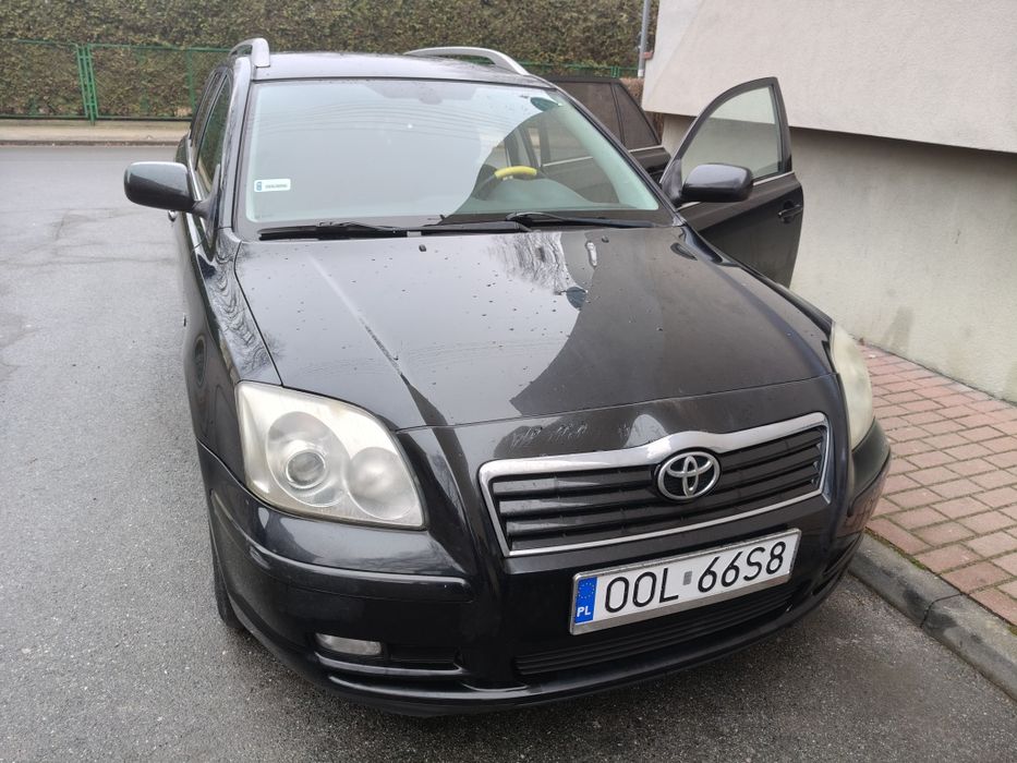 Toyota Avensis kombi 2004 benzyna hak