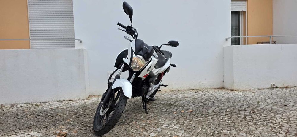 Motocicleta Honda CBF 125 - 2020