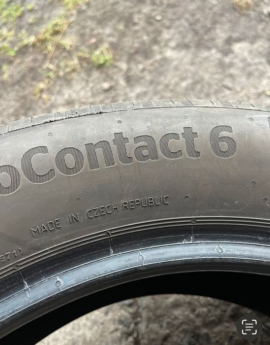 Шини.  215/55/17