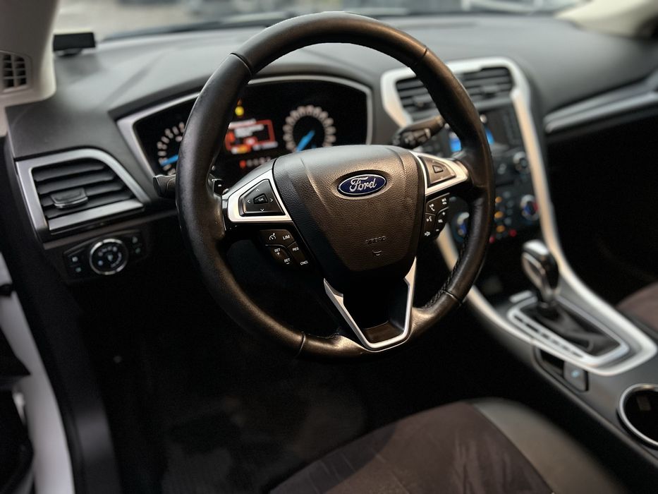 Продам Ford Mondeo 2017