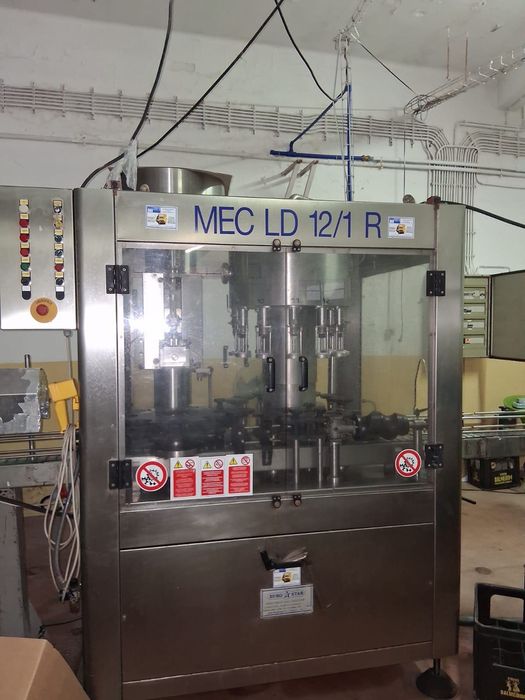 Equipamento de Adega