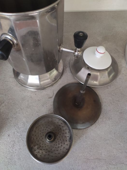 Samowar elektryczny Protos.