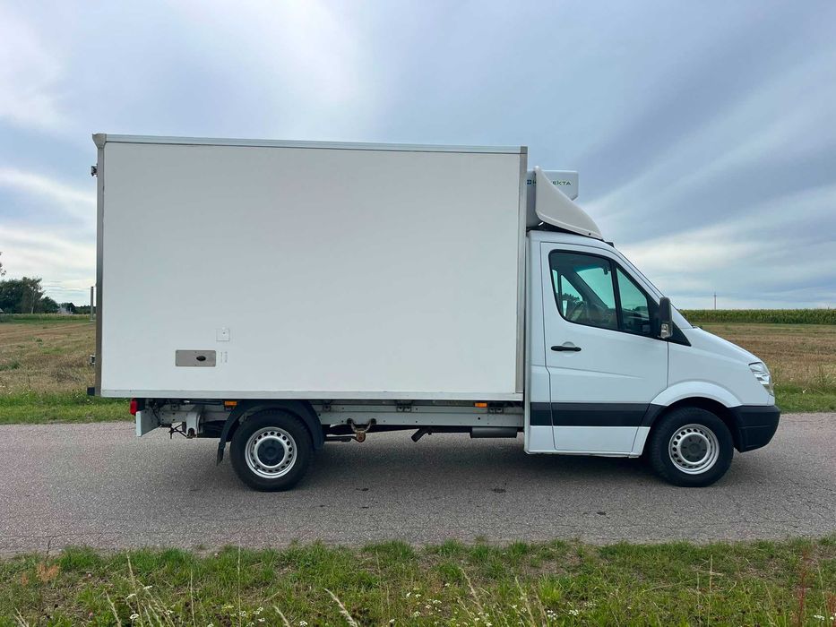 Bus dostawczy Mercedes Benz Sprinter