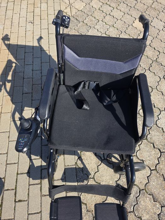 Wózek inwalidzki elektryczny