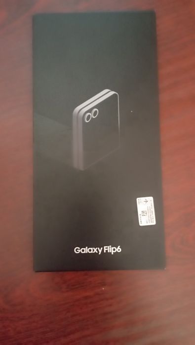Galaxy Flip 6 мобільний телефон