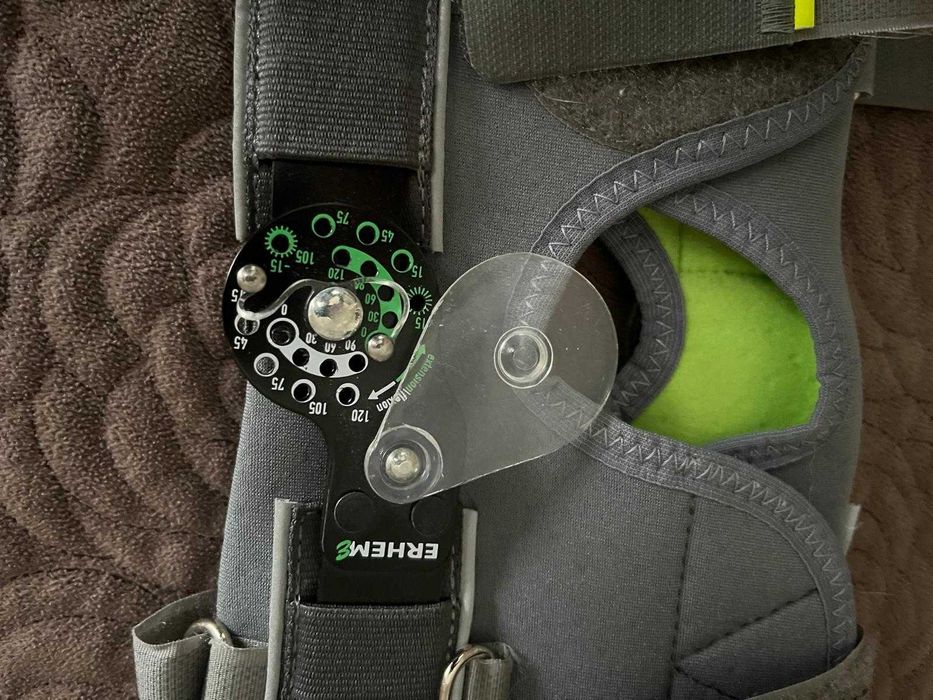 Krótka orteza - stabilizator kolana z ZEGAREM ERHEM - ERH-35 rozmiar S
