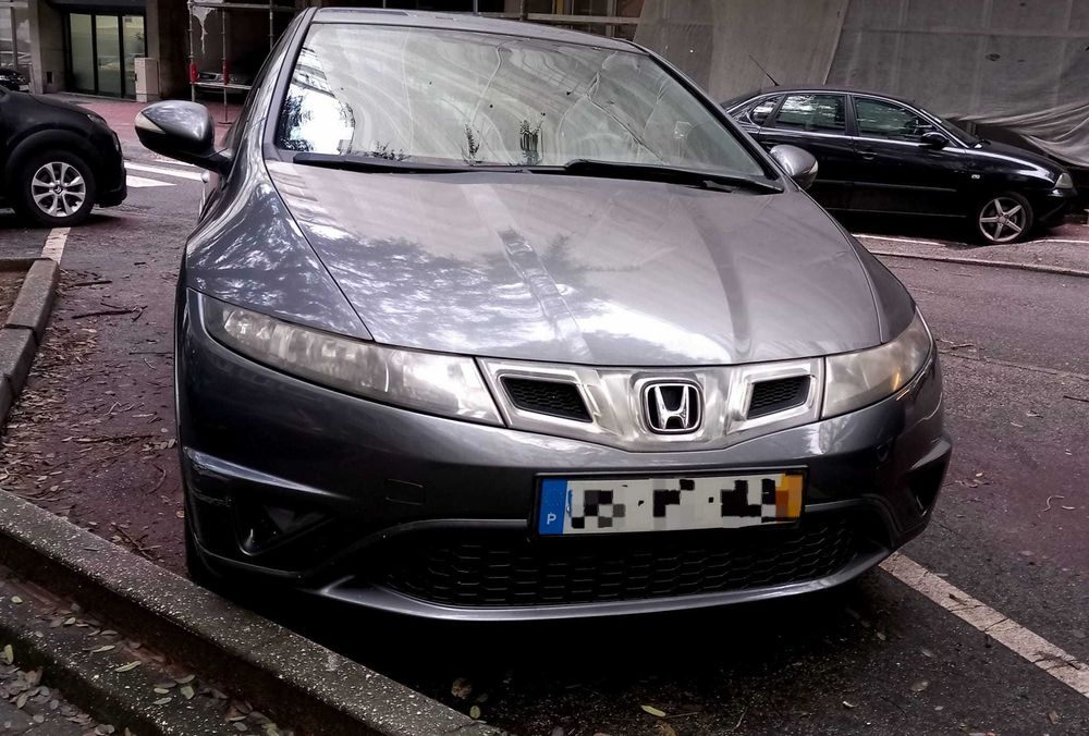 Honda Civic 2010 procura novo dono