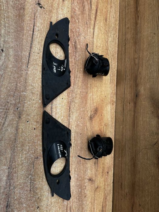 Kratki halogeny zderzaka przedniego Seat Leon 2