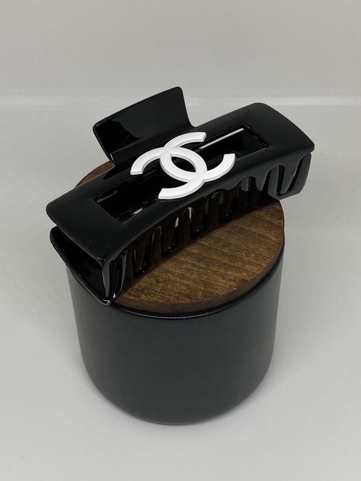 Заколка - краб CHANEL