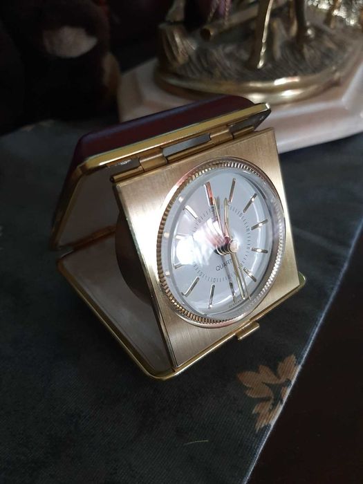 Relógio de viagem vintage