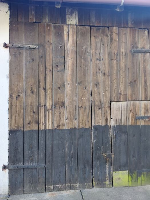 Drewno z rozbiórki stodoły, stare drewno