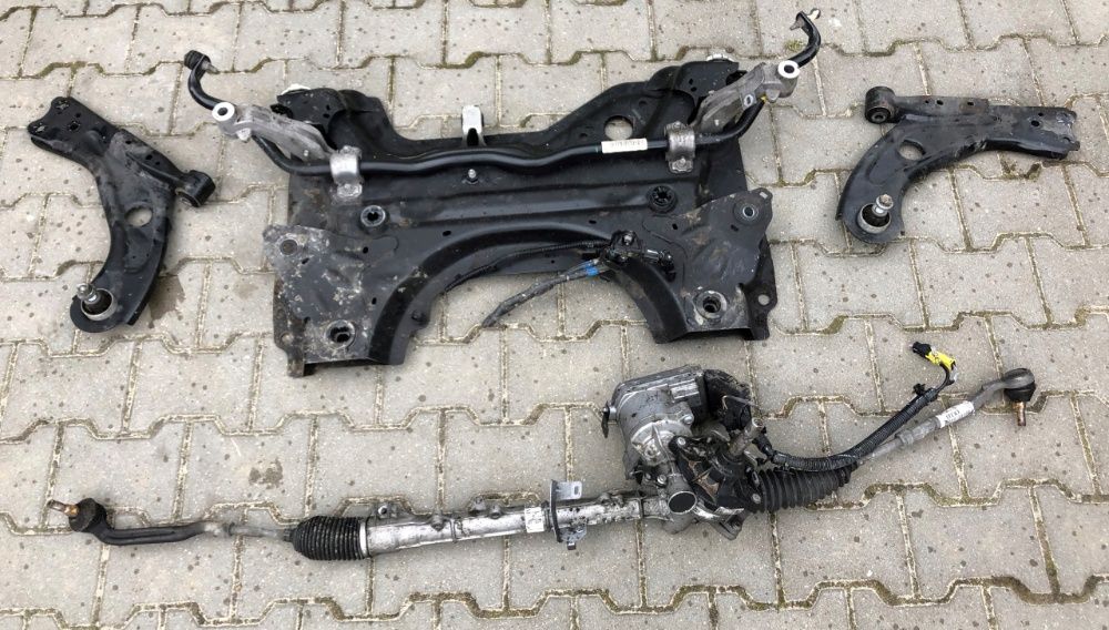 Бампер передний с разборки Пежо Peugeot 108 206 207 208 308 508 RCZ