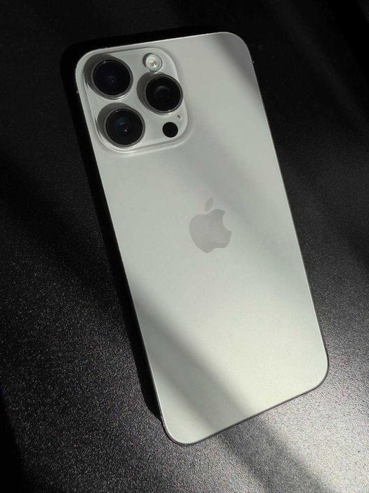 iPhone 15 Pro Max 256GB Natural Titanium Neverlock