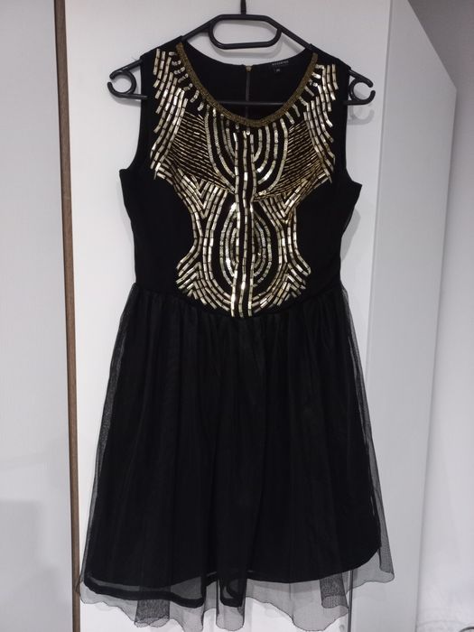 Sukienka reserved 34