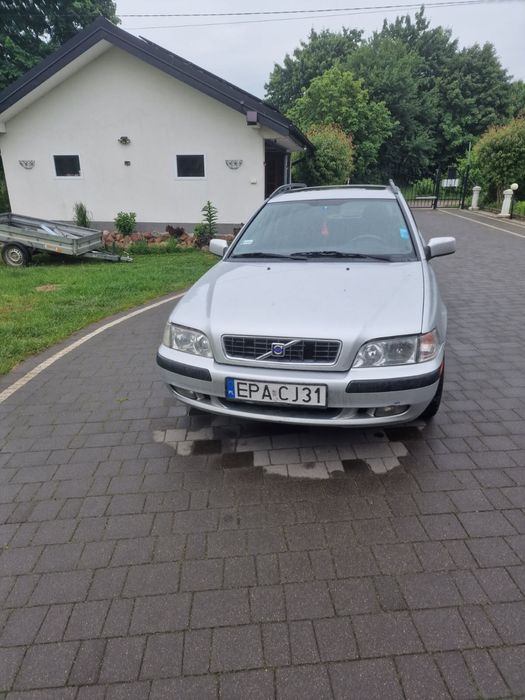 Volvo v 40, 2002 rok