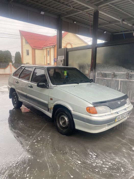 ВАЗ 2114 на повному бойовому ходу