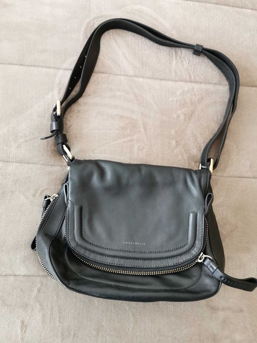 Carteira marca Coccinelle em preto