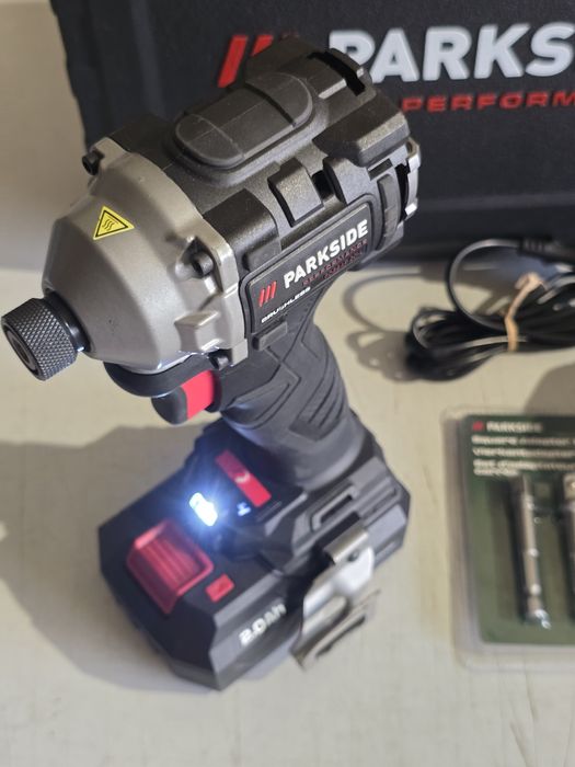 Aparafusadora impacto 20v parkside bits