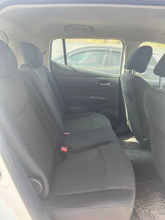 Оренда Nissan Leaf (24кВт)