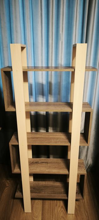 До Вашої уваги стелаж.