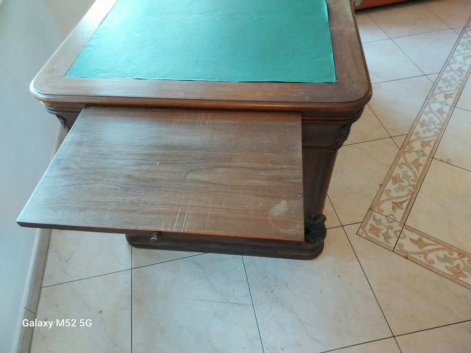 Stylowe biurko zabytek