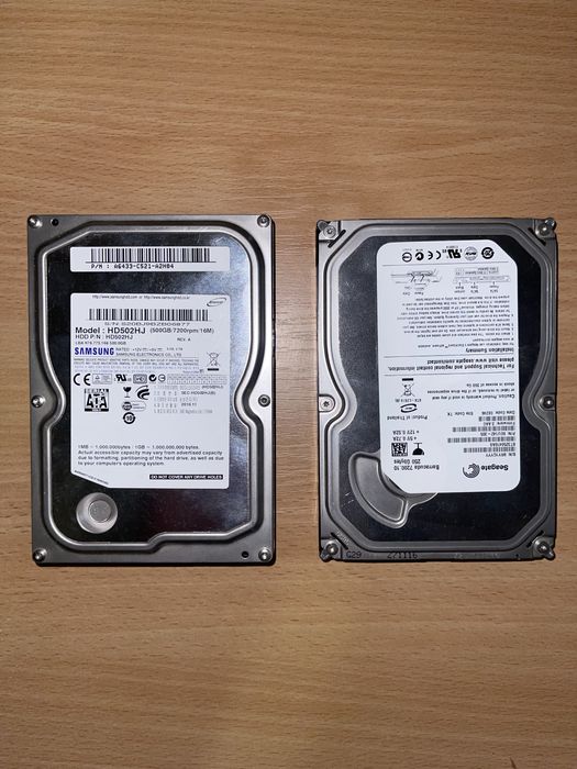 Продам два жеских диска ( цена за 2)