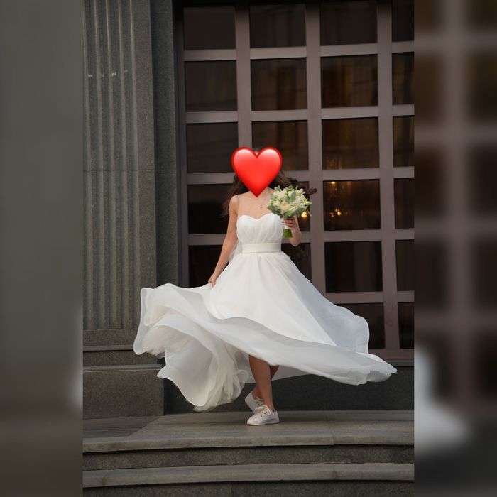 Весільна сукня пишна