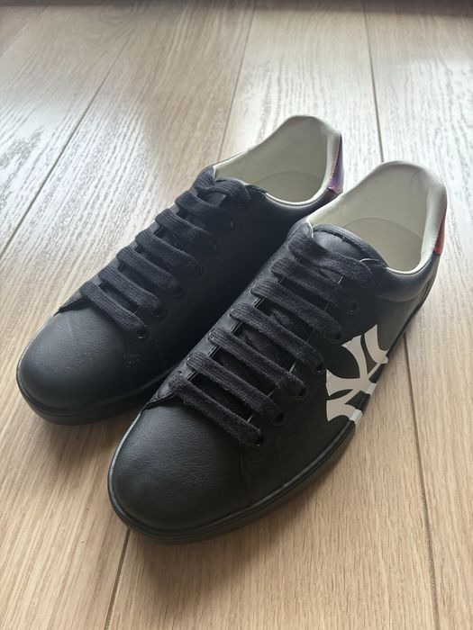 Stylowe sneakersy Unisex od ręki Gucci