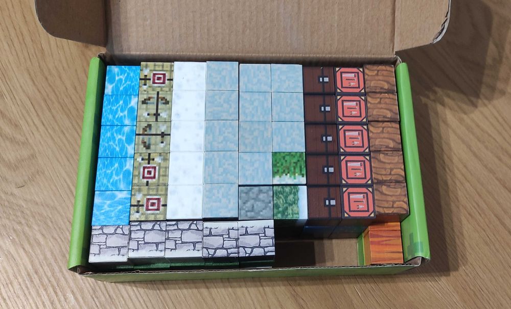 Klocki Magnetyczne Pikselowi Konstrukcyjne Typu Minecraft 150szt DIY