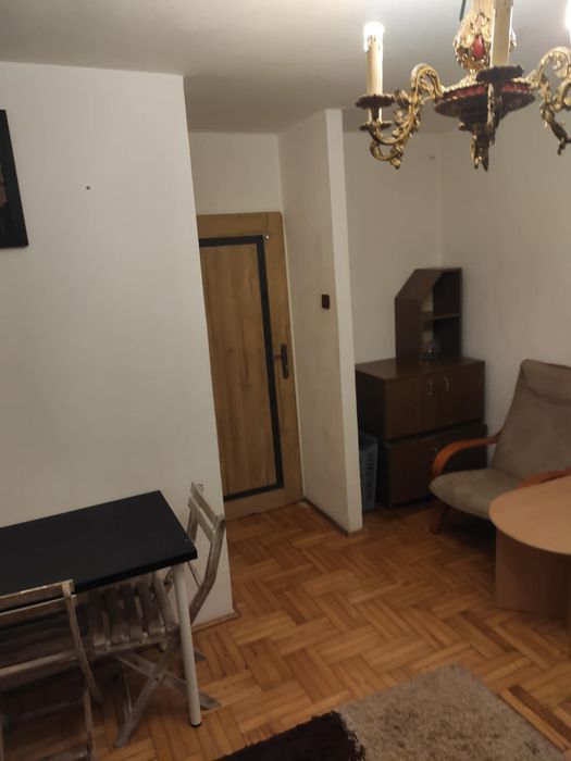 Duzy pokoj z balkonem bialoleka