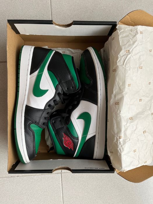 Air Jordan 1 Mid 170€