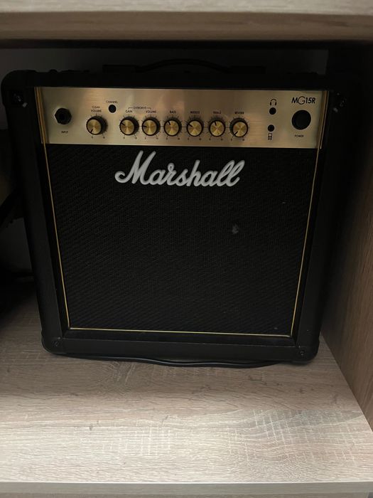 Гітарний комбопідсилювач Marshall MG15R 15Вт